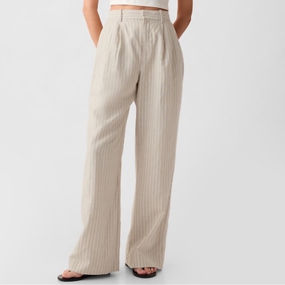 EUC GAP 365 High Rise Linen-Cotton Trousers.